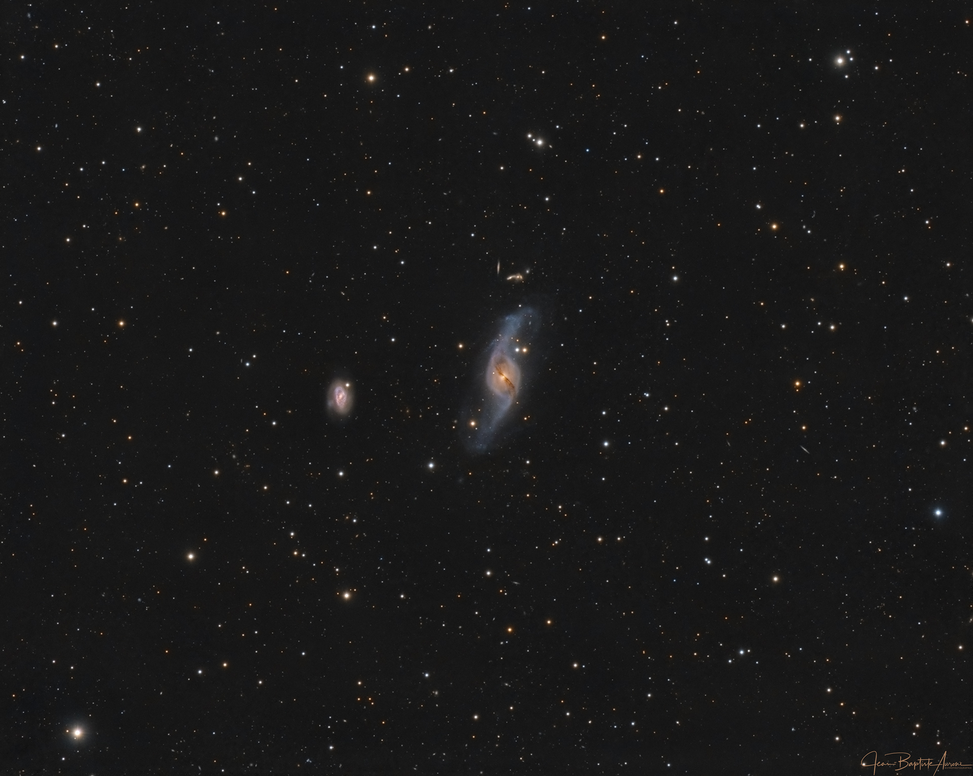 NGC 3718 (Arp214) & NGC 3729 - Galaxies en interaction